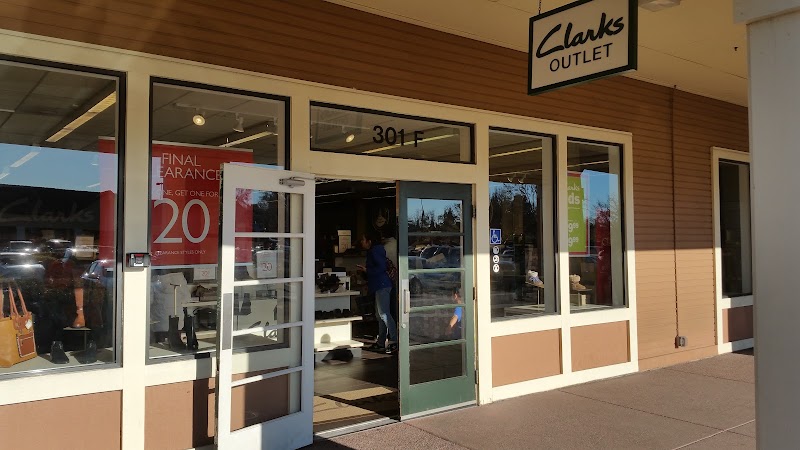 Clarks Bostonian Outlet photo 4