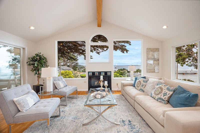 Kirsten Hagen | COMPASS | Real Estate photo 2