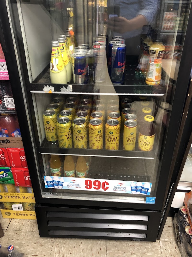 Los Pinos Deli Market photo 4