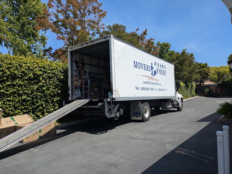 Movers R Here photo 4