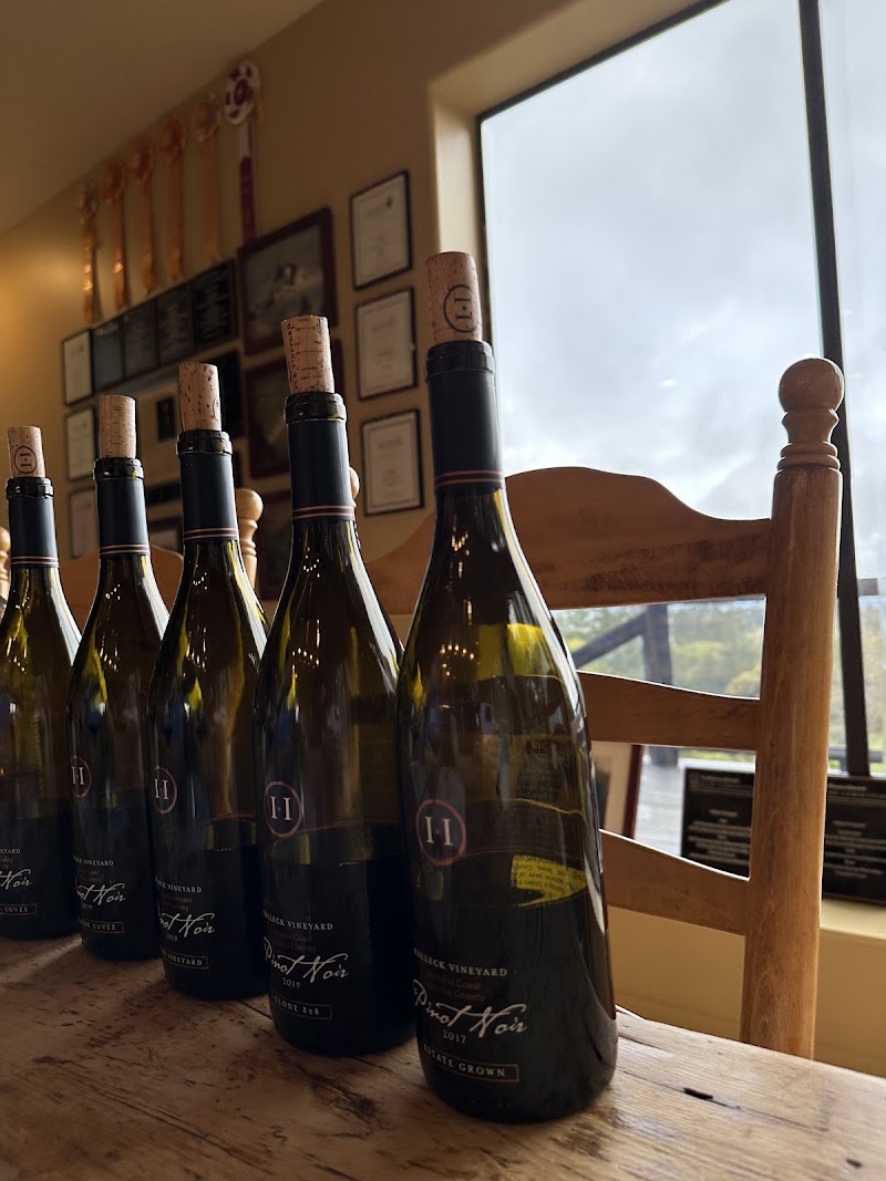 Halleck Vineyard Estate Winery & Wine Tasting Room photo 4