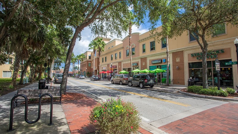 Photo of Stephanie Hensley, REALTOR