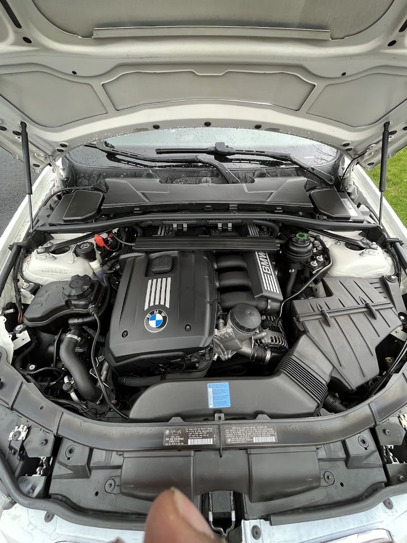 BMW Service-Bush Motor Works photo 3
