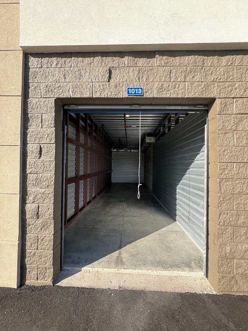 StoreRight Self Storage photo 5
