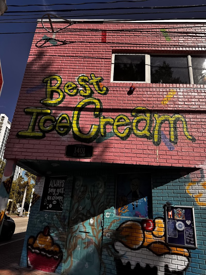 Photo of Best Ice Cream “Under The Sea Experience” and Mermaid Room Cafe