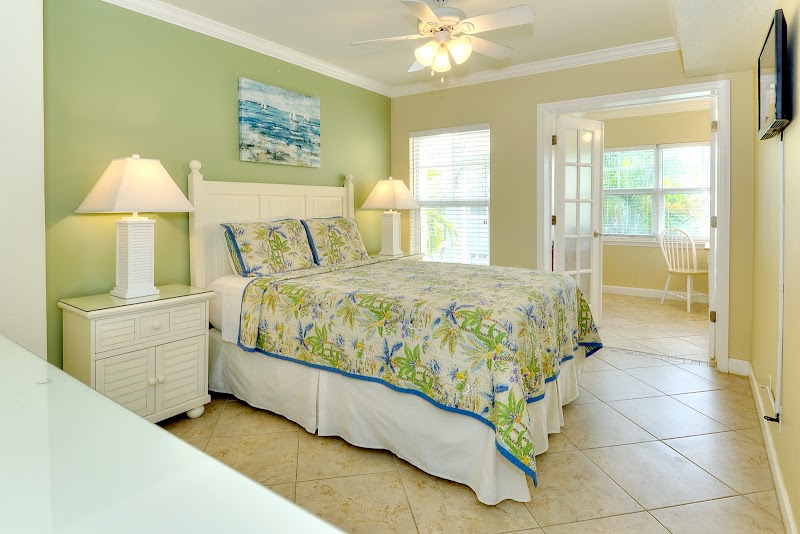 Barefoot Beach Resort photo 2