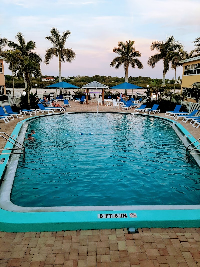 Barefoot Beach Resort photo 3