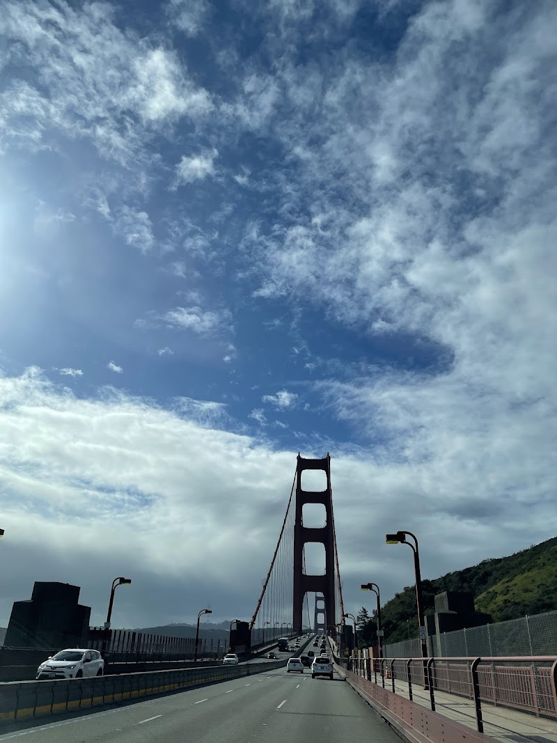 Golden Gate Bridge scenic spot photo 4