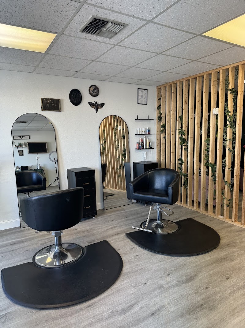 Wicked Hands Salon photo 3