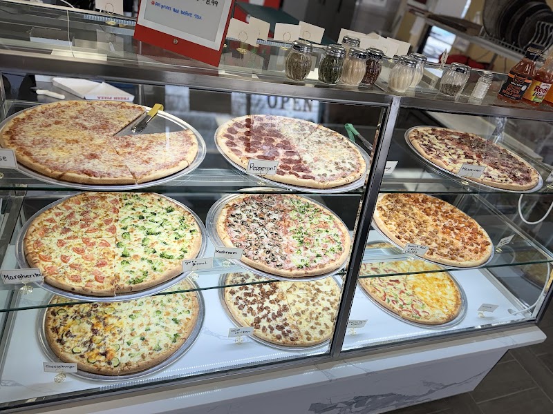 Empire Pizza Saratoga Springs photo 2