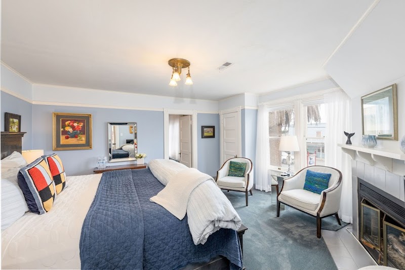 Nantucket Whale Inn | Half Moon Bay Hotel photo 2