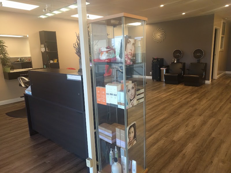 Elements Salon photo 2
