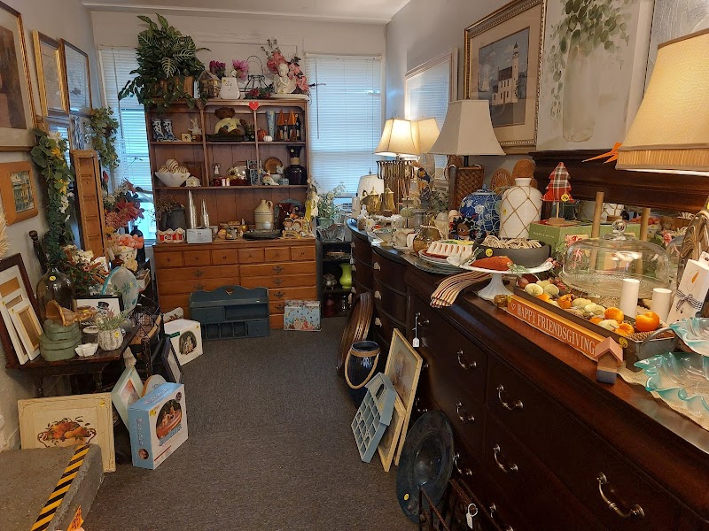 Country Thrift photo 4