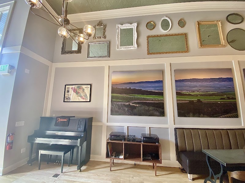 Furthermore Wines Healdsburg Tasting Lounge photo 3