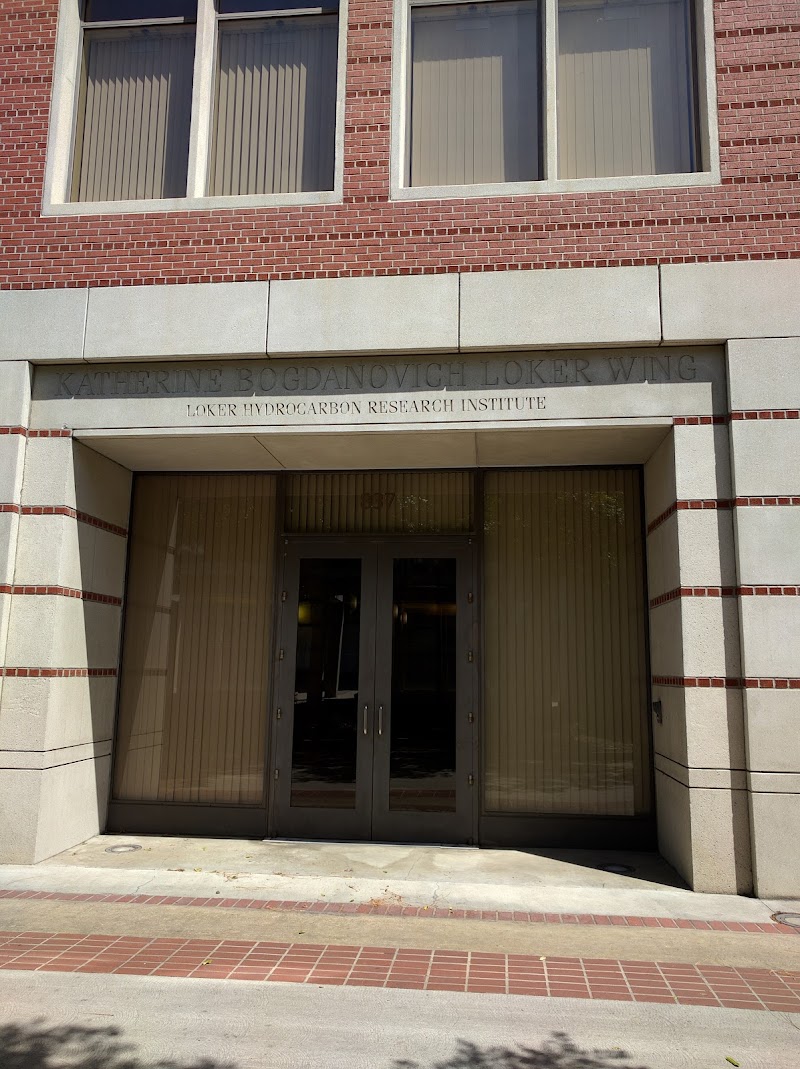 Photo of USC Loker Hydrocarbon Research Institute