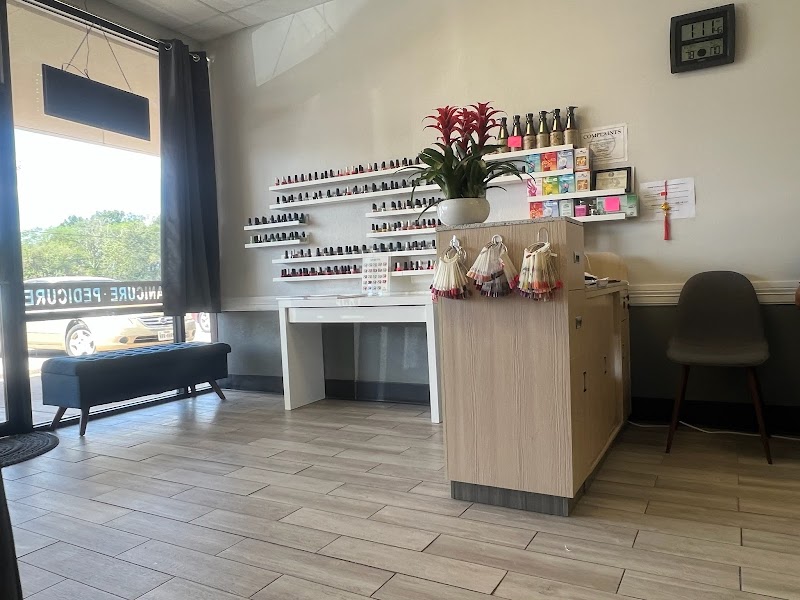 Happy Nails & Spa photo 3
