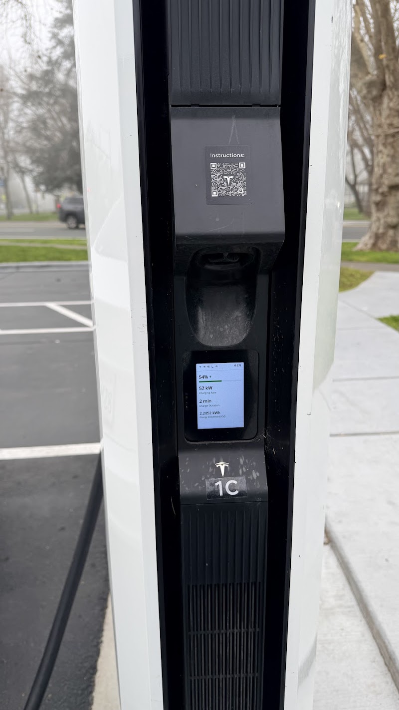Tesla Supercharger photo 4