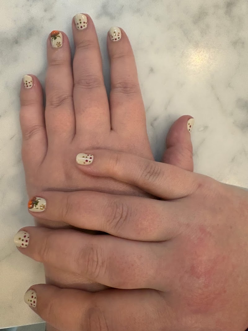 greentoes North Nail Salon, Massage and Day Spa photo 3