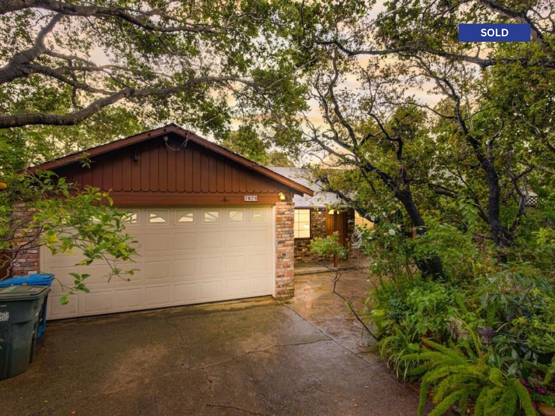 Score Real Estate photo 3