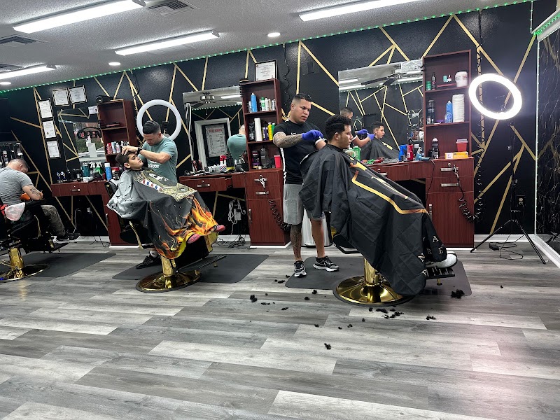 Navarro's Barbershop photo 4
