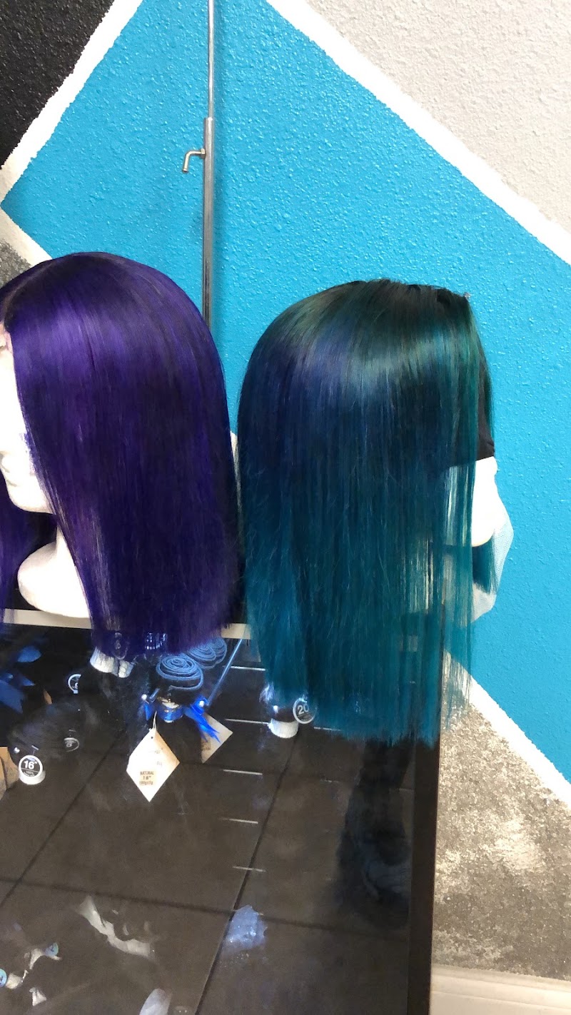 MANE ATTRACTION WEAVING STUDIO photo 4
