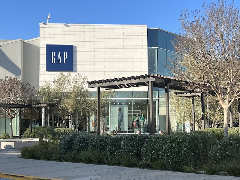 Gap photo 4