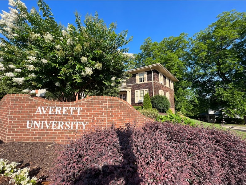 Averett University photo 5