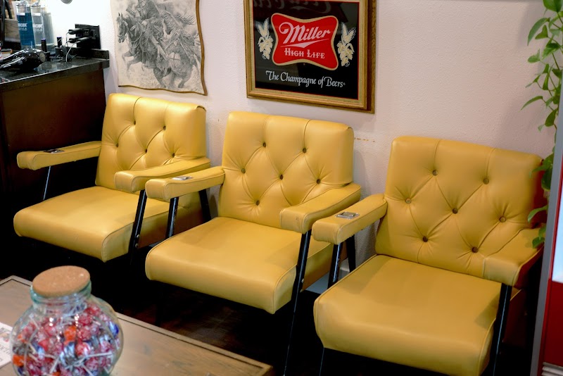 Chuck's Barbershop photo 5