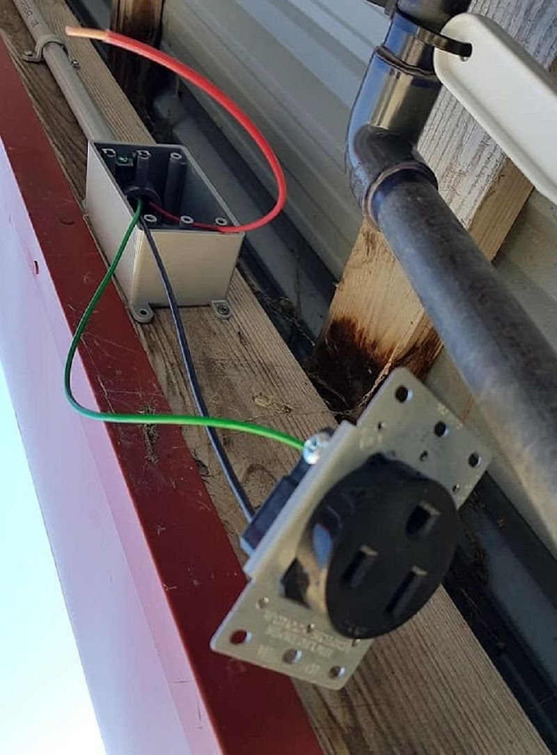 Power Safe Electricians photo 2