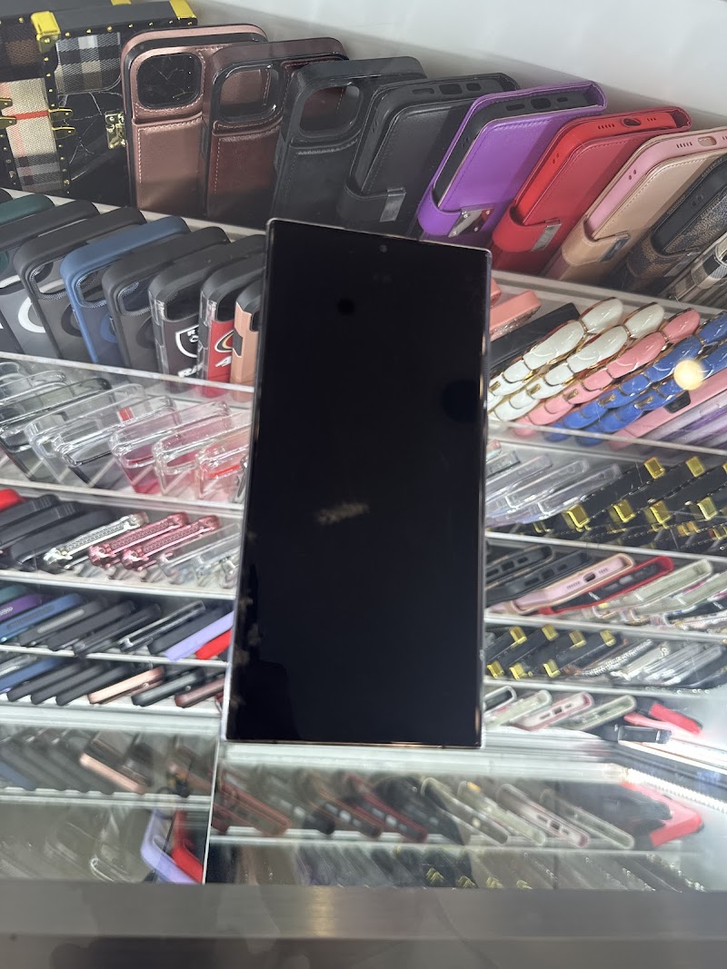 Cellat - Mobile, Tablet, Electronic Accessories Shop NewPark Mall, California photo 2