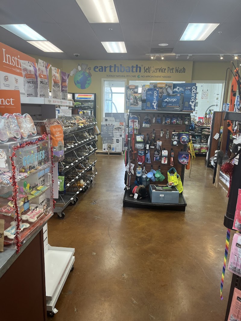 Woodlands Pet Food & Treats photo 2
