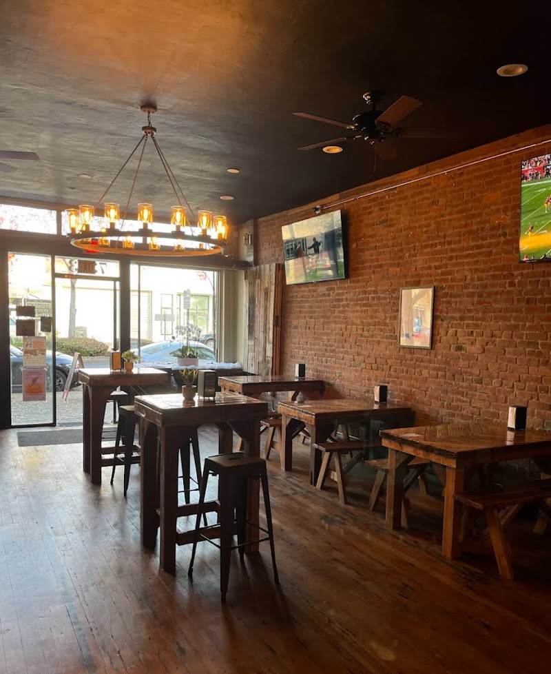 Lonely Oak Brewing Company Inc. photo 2