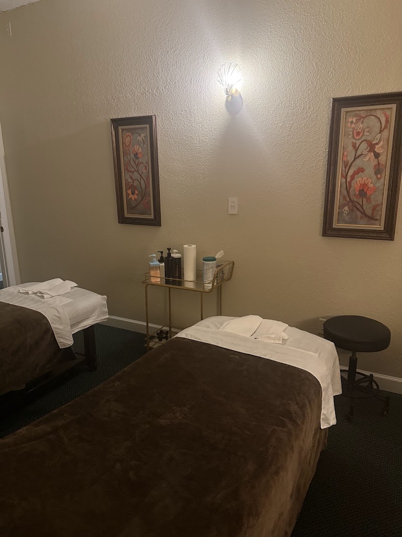 Healing Aura Massage photo 2