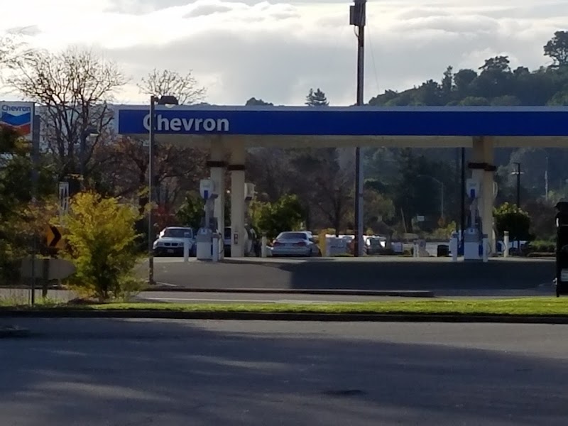 Chevron photo 3
