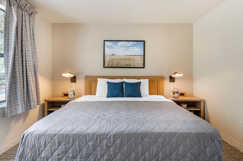 InTown Suites Extended Stay Select Orlando FL - University Blvd UCF photo 2