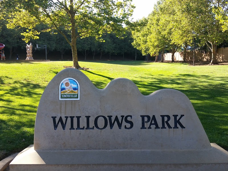 Willows Park photo 2