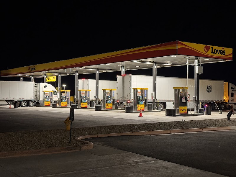 Love's Travel Stop photo 4