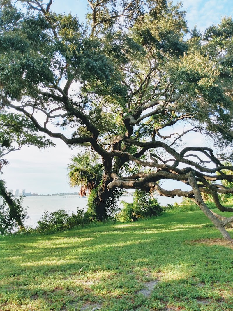 Hallett Park photo 4