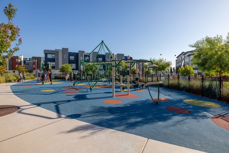 The Plaza Apartments photo 3