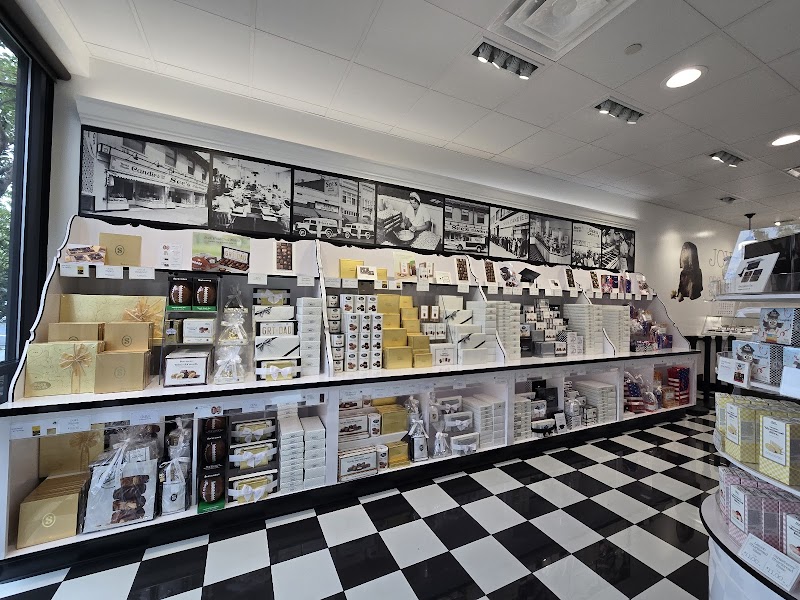 See's Candies photo 3
