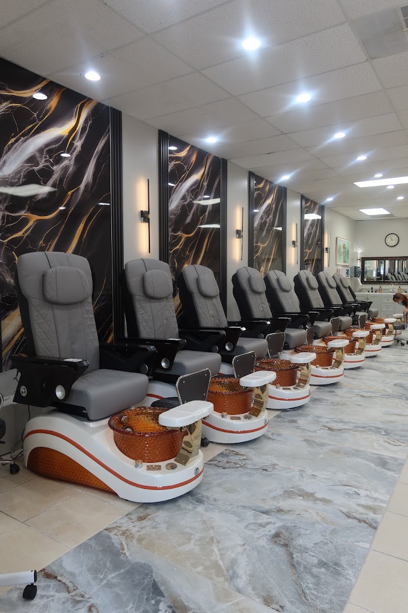 Signature Nails II & Spa photo 2