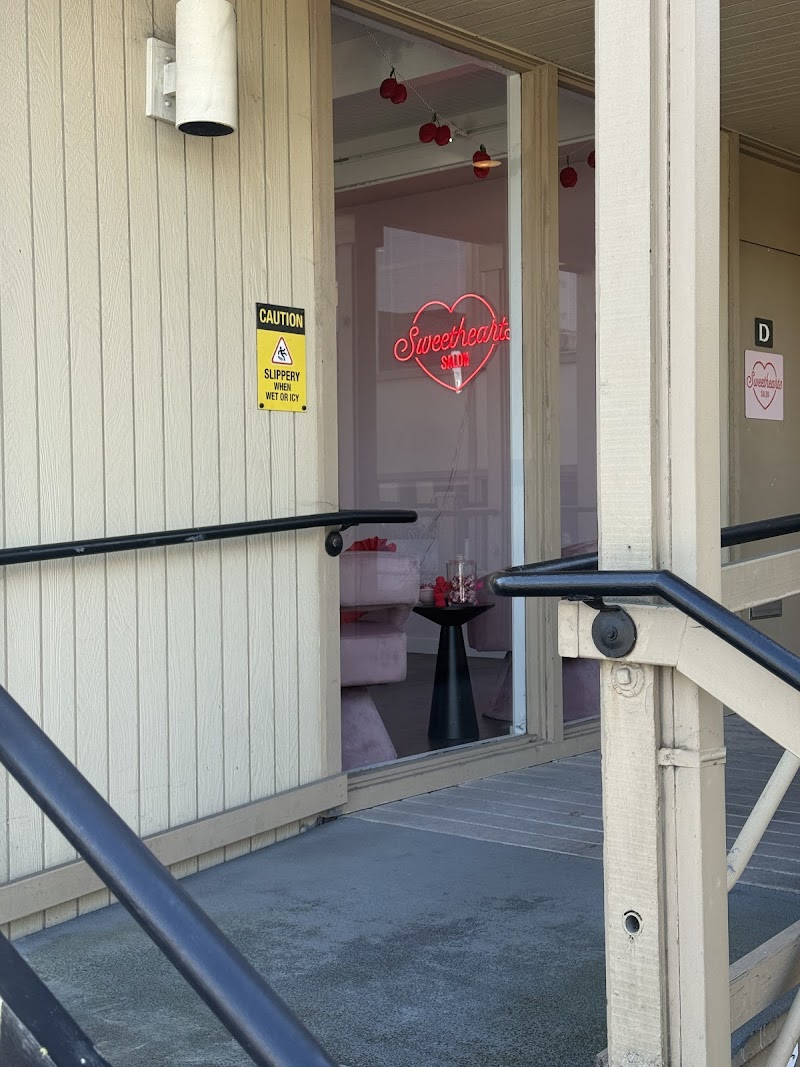 Sweethearts Salon photo 5