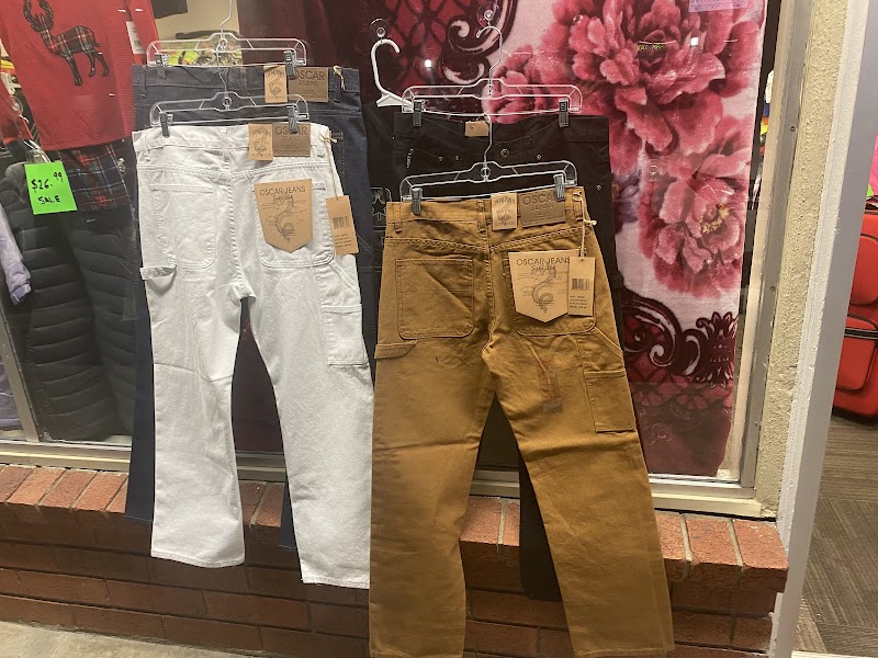 BB Outlet photo 3