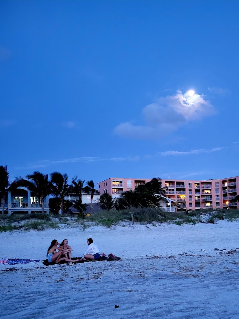 Indian Rocks Beach 12th Ave Parking photo 5
