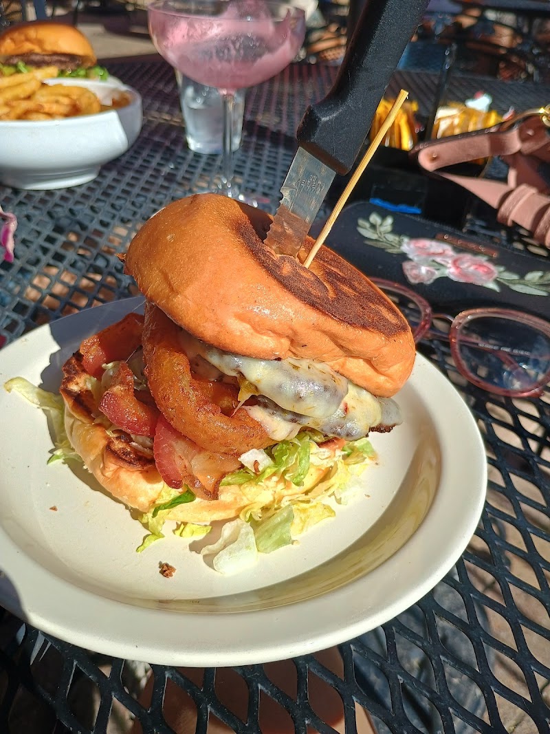 Sawmill Run Restaurant photo 3