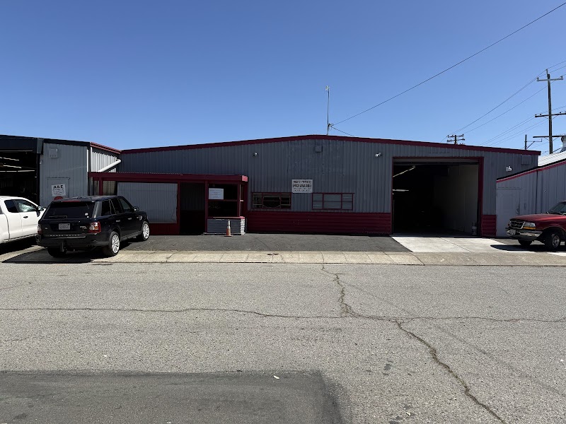 FAST TRACK AUTO SERVICE & TIRE WAREHOUSE photo 3