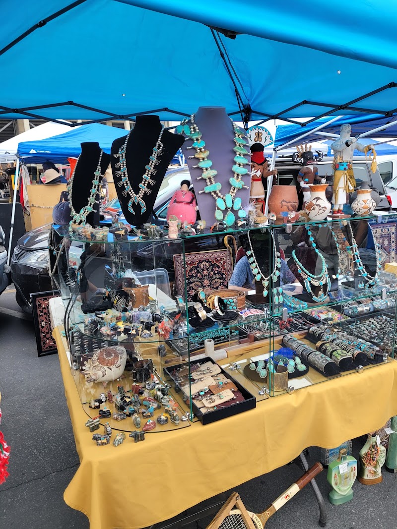 Long Beach Antique Market photo 4