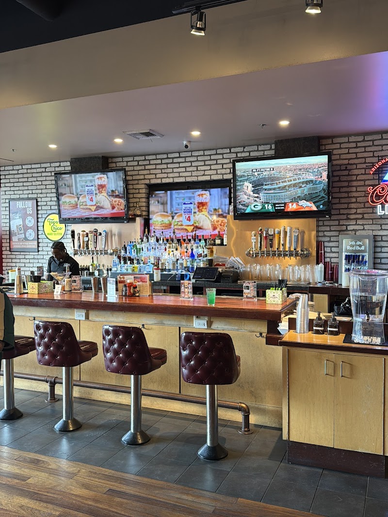 810 Entertainment - Phoenix photo 3