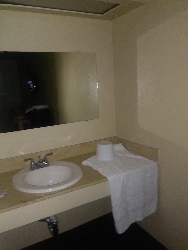 Valley Inn photo 3