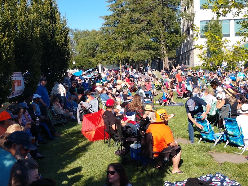 Rohnert Park Farmers' Market photo 3